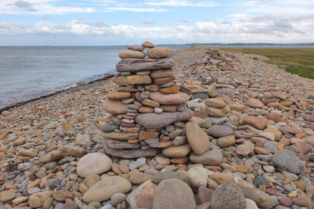 Cairn_on_the_beach,_Lindisfarne_-_geograph.org.uk_-_4125030